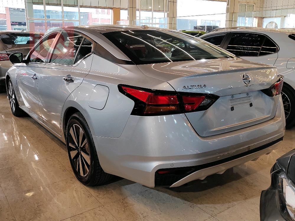 Nissan Altima